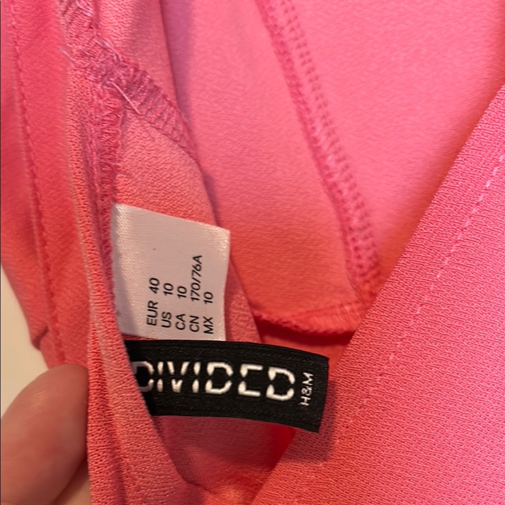 Pink Ruffled Open-back Romper - Picture 4 of 6